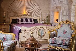 Elika Cave Suites & Spa