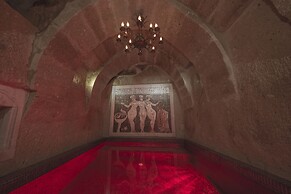 Elika Cave Suites & Spa