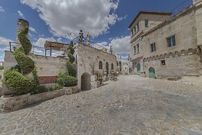 Elika Cave Suites & Spa