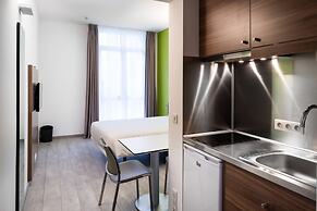 The Social Hub Paris La Defense