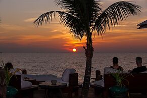 NgapaliI Bay Villas & Spa