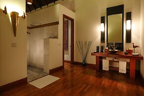 NgapaliI Bay Villas & Spa