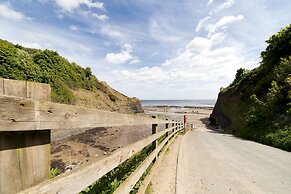 YHA Boggle Hole - Hostel