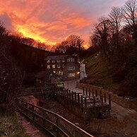 YHA Boggle Hole - Hostel