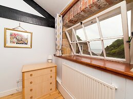 YHA Boggle Hole - Hostel