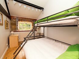 YHA Boggle Hole - Hostel