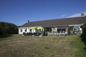 YHA Broad Haven - Hostel