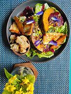 Bale Sampan Bungalows