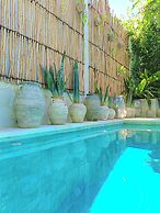 Bale Sampan Bungalows