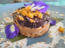 Bale Sampan Bungalows