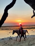 Bale Sampan Bungalows