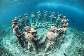 Bale Sampan Bungalows