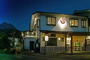 Japanese Onsen Ryokan Yufuin Tabinokura