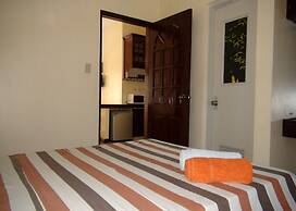 Squares Cafe and Apartments