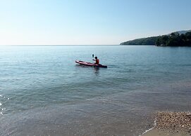 Squares Cafe and Apartments