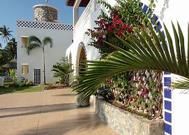 Squares Cafe and Apartments