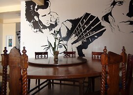 Squares Cafe and Apartments