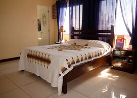 Squares Cafe and Apartments