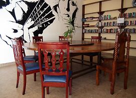 Squares Cafe and Apartments