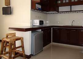 Squares Cafe and Apartments