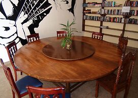 Squares Cafe and Apartments