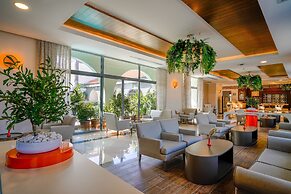 Side Aluna Hotel