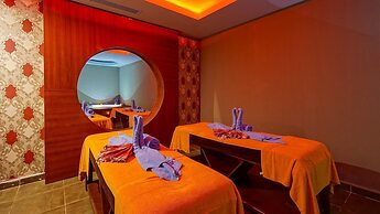 Diamond Beach Hotel & Spa