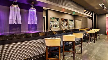 Diamond Beach Hotel & Spa