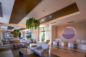 Side Aluna Hotel