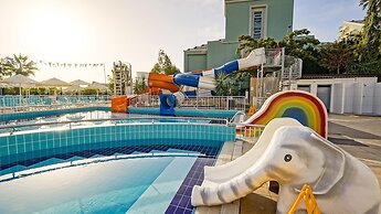 Side Aluna Hotel