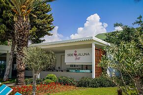 Side Aluna Hotel