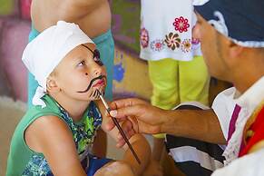 Diamond Beach Hotel & Spa