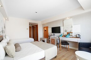 Diamond Beach Hotel & Spa