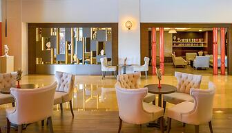 Side Aluna Hotel