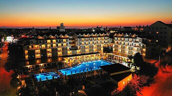 Side Aluna Hotel