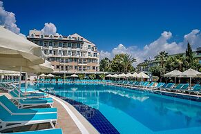 Side Aluna Hotel