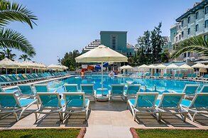 Side Aluna Hotel