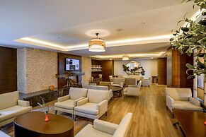 Side Aluna Hotel