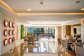 Side Aluna Hotel