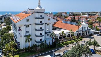Side Aluna Hotel