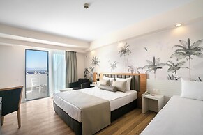 Diamond Beach Hotel & Spa