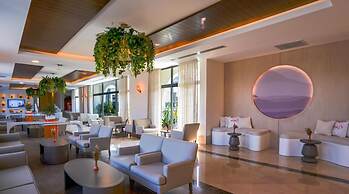 Diamond Beach Hotel & Spa