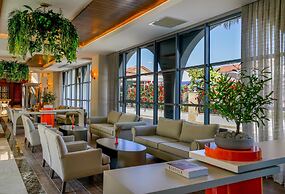 Diamond Beach Hotel & Spa