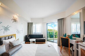 Diamond Beach Hotel & Spa