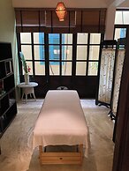 The Apsara Rive Droite