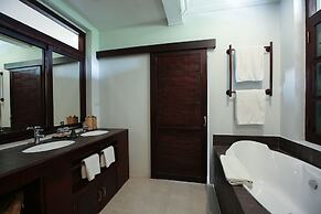 The Apsara Rive Droite