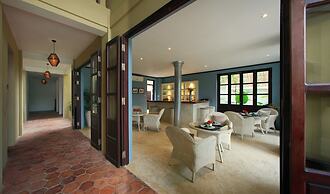 The Apsara Rive Droite