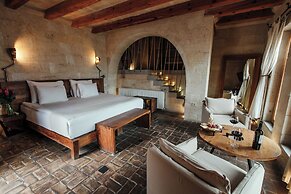 Millstone Cave Suites