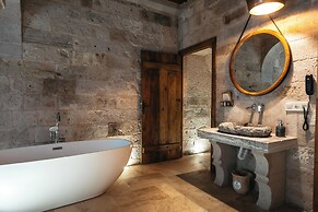 Millstone Cave Suites
