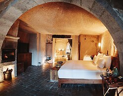 Millstone Cave Suites